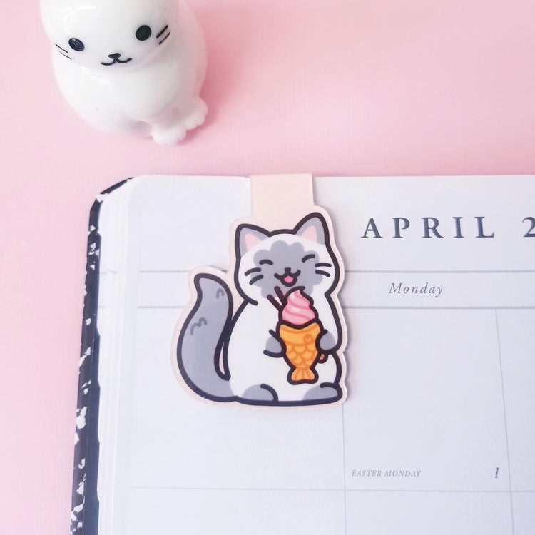 Siamese Cat with Waffle Fish Magnetic Bookmark