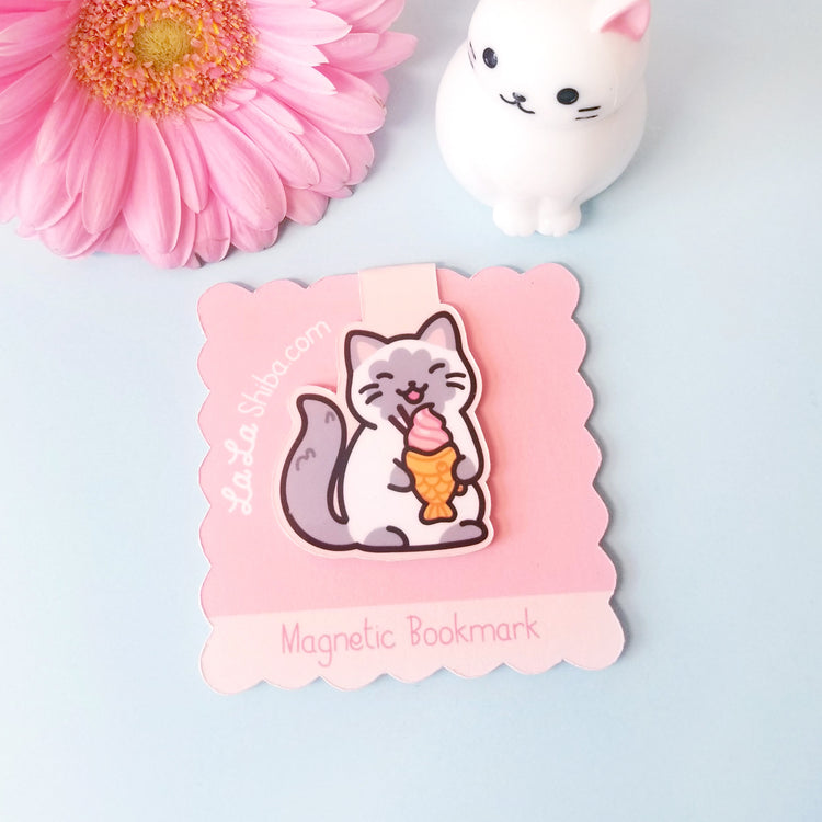 Siamese Cat with Waffle Fish Magnetic Bookmark
