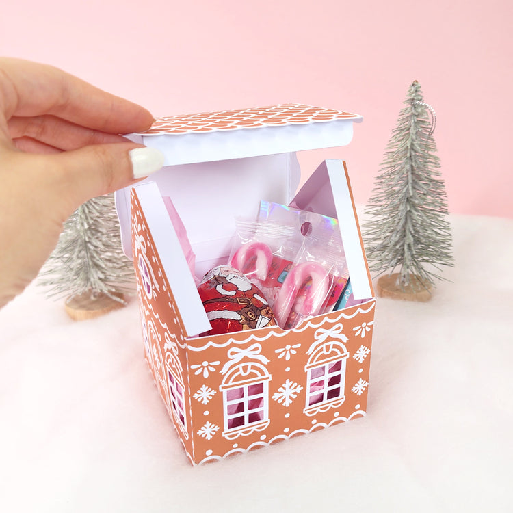Print and Cut Gingerbread House with Bows 3D Gift Box